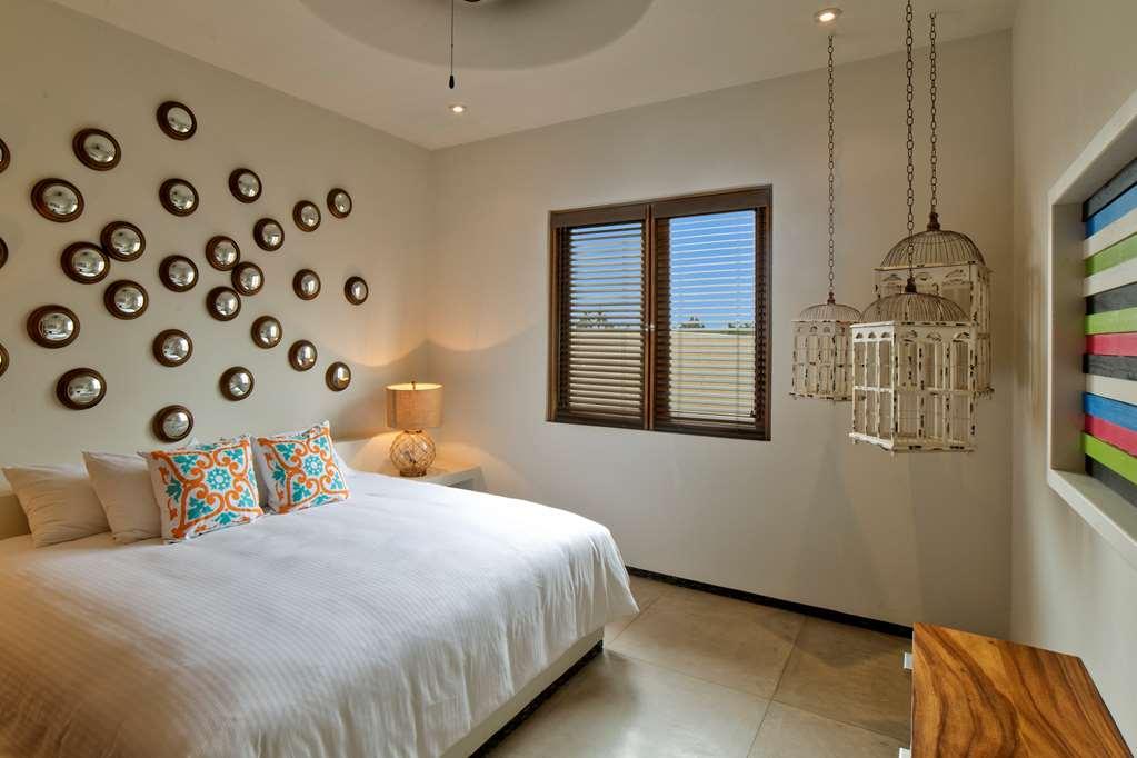 Marea Beachfront Villas Zihuatanejo Kamer foto