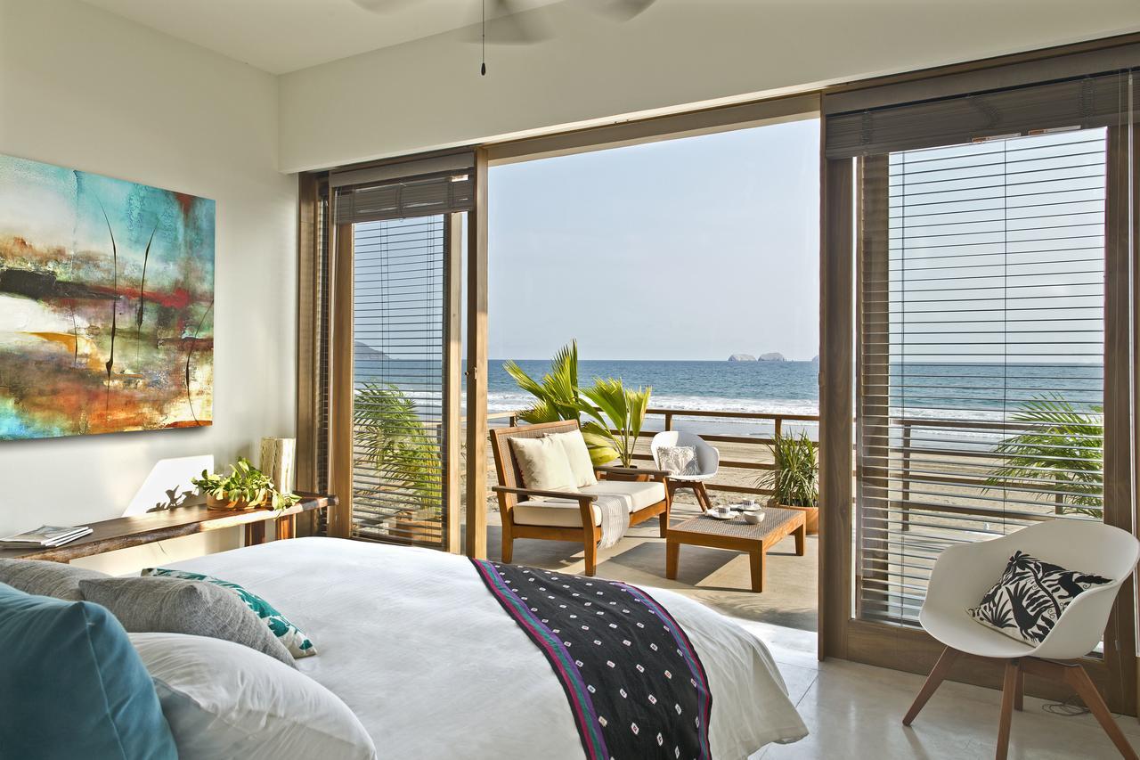 Marea Beachfront Villas Zihuatanejo Buitenkant foto